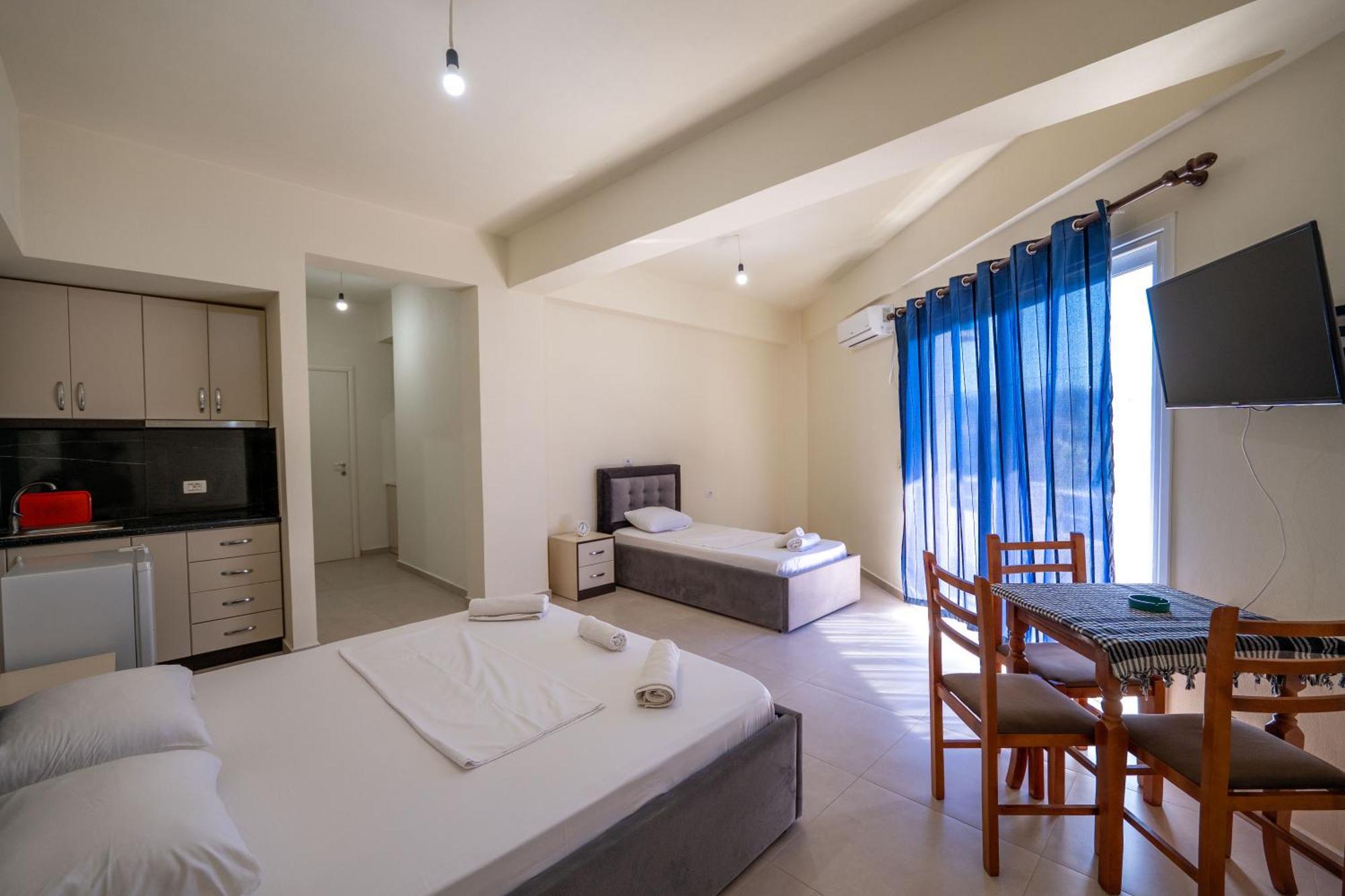 Rest Hour Hotel Ksamil Buitenkant foto